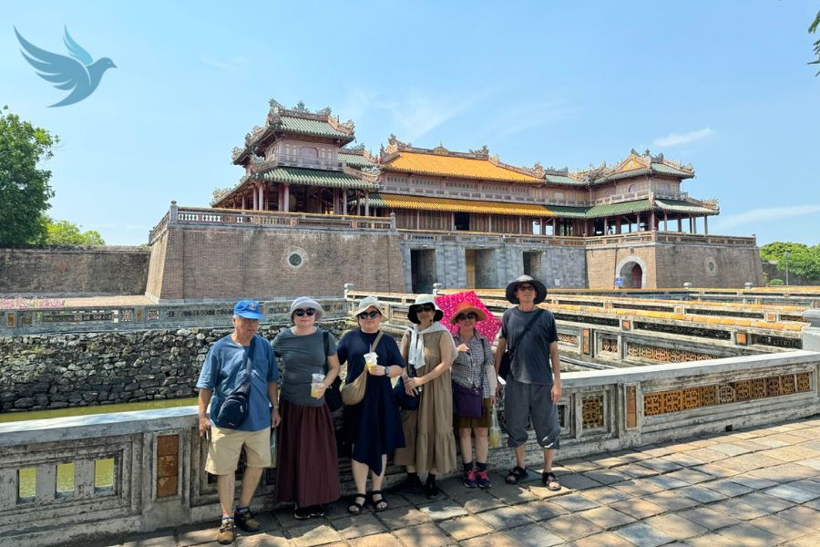 Hanoi To Hue Luxury Car - VNT Private Car