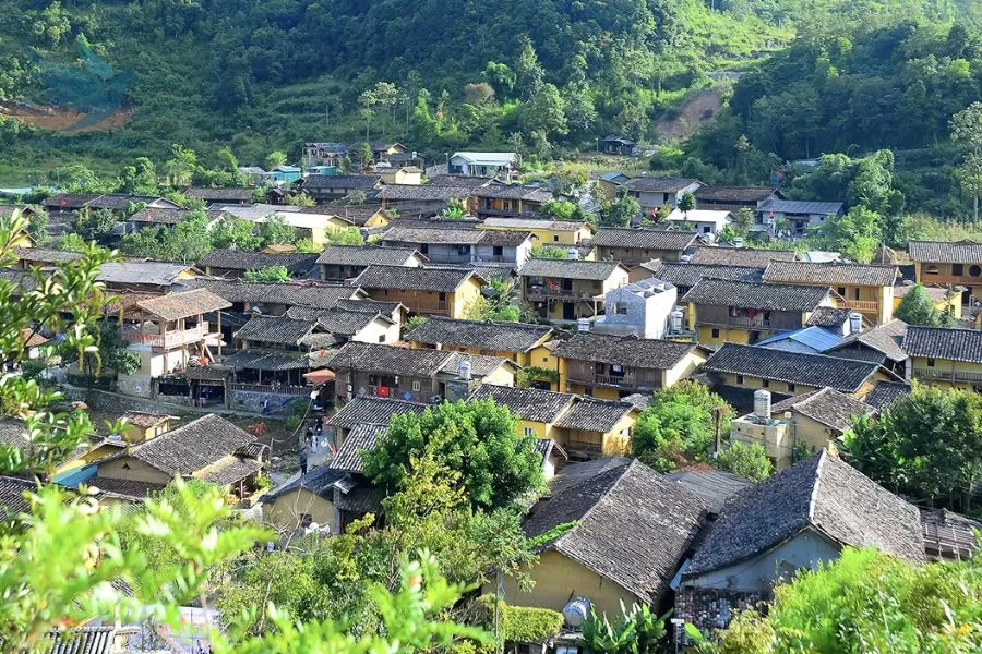 Hanoi To Lo Lo Chai Village Private Car - VNT Private Car