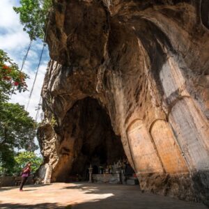 Ninh Binh To Hai Duong By Car - VNT Travel