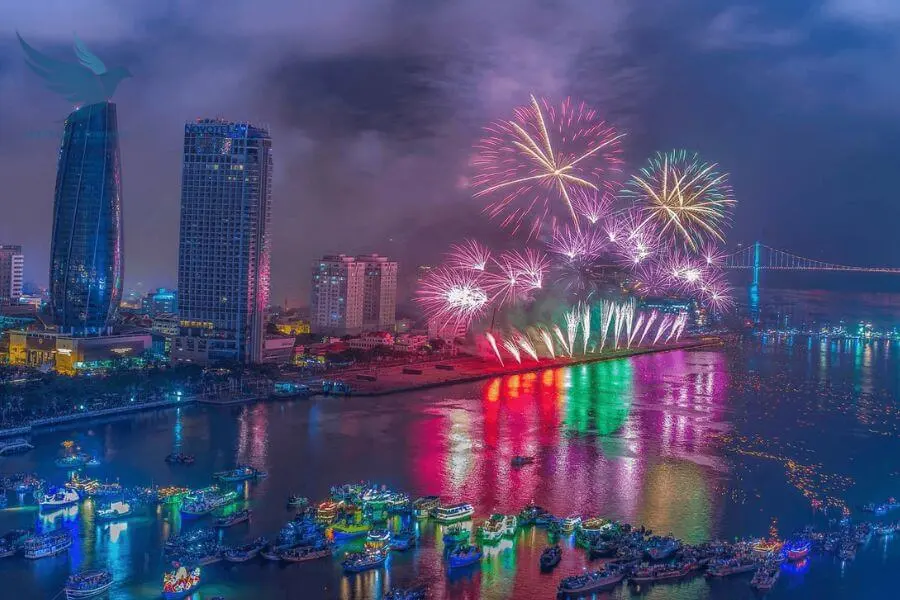 Da Nang International Fireworks Festival - VNT Travel