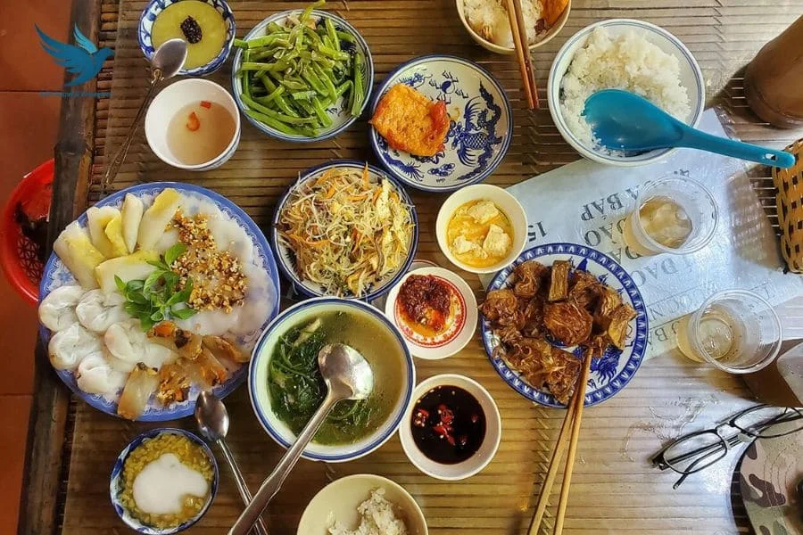 Thien Phu Restaurant - VNT Travel