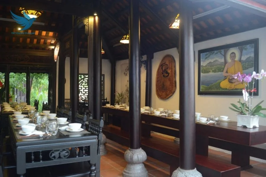 San May Restaurant - VNT Travel