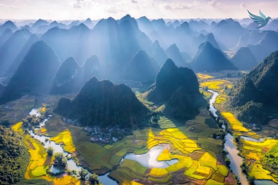 Halong Bay To Cao Bang By Car Transfer - VNT Travel