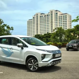 Cat Bi Airport to Halong Bay private car - VNT Travel